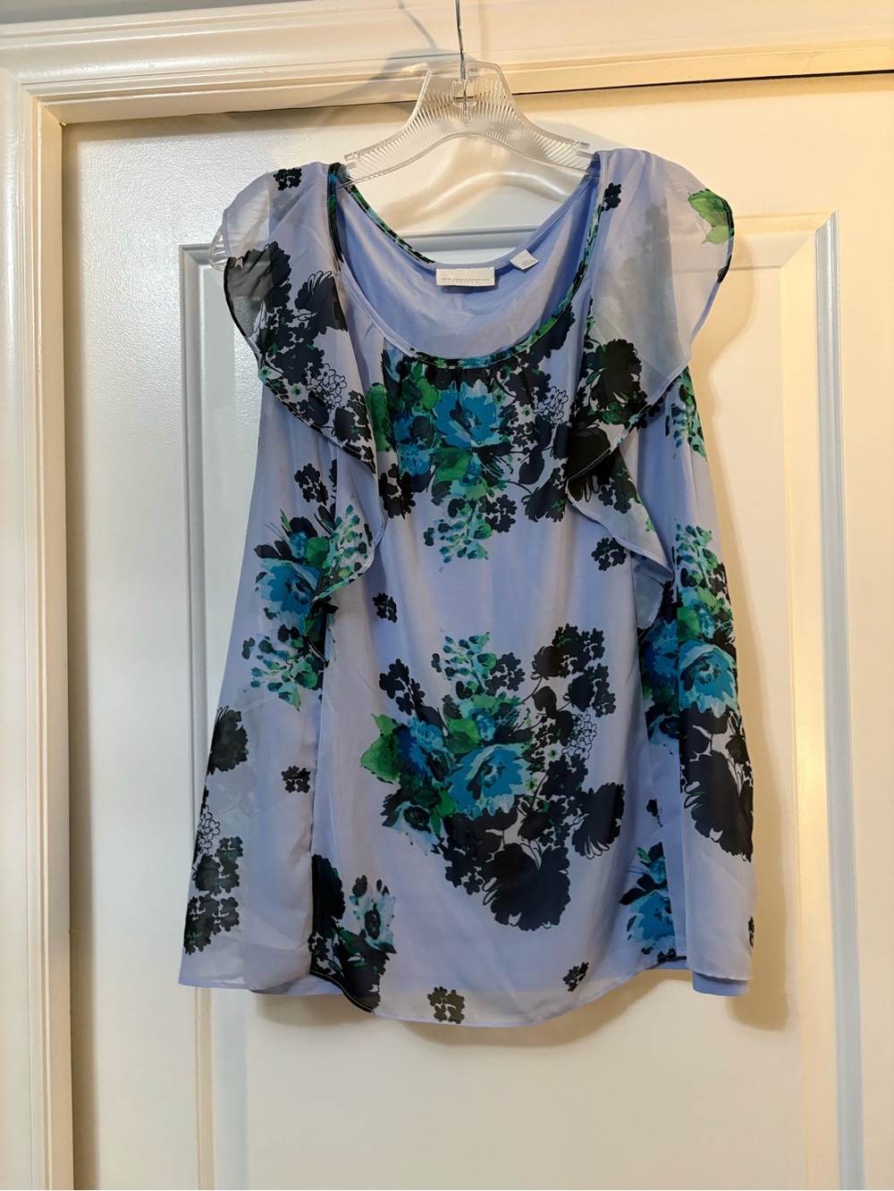 New York & Company sky blue Floral Ruffle Sleeve Top